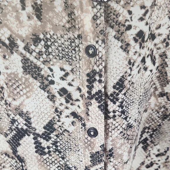 Sanctuary Beige Snake Print Button-Down Shirt - Picture 5 of 10